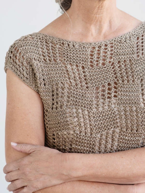 Knit sleeveless top Iras. Free pattern.
