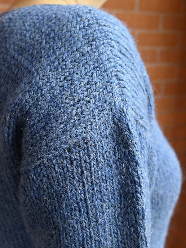 Simple women's sweater Brynnlee. Free knitting pattern. 4